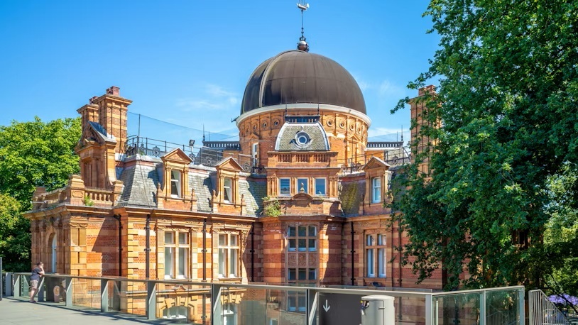 Royal Observatory Greenwich with the red time ball